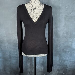 Black V-Neck Long Sleeve Sweater